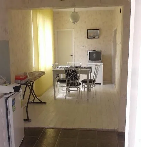 студио наде