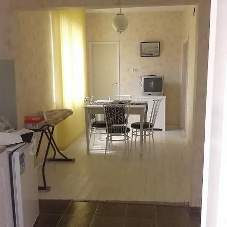 студио наде